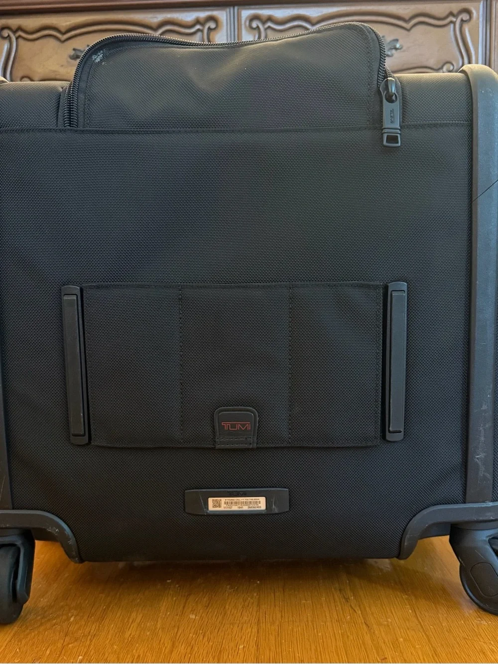 Tumi Alpha Compact 4 Wheeled Brief Black Carry-On